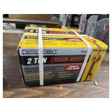 2 TON CHAIN HOIST NEW IN BOX