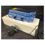 DEJAï¿½VIBE VINTAGE 60s SOUND EFFECTS PEDAL