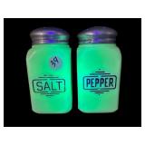 PR OF RETRO LARGE MCKEE URANIUM CUSTARD SALT AND