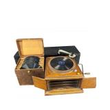 VICTOR OAK TABLE TOP VICTROLA WITH RECORDS