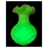FENTON SATIN CUSTARD URANIUM PULLED FEATHER
