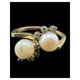14K GOLD CULTURED PEARL 7 DIAMOND RING