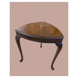 TRIANGULAR WALNUT QUEEN ANNE TABLE