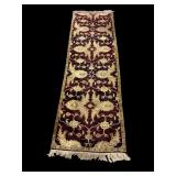 8 FT 7 IN X 2 FT 7 IN HANDMADE RUNNER
