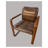 MODERN DESIGN LEATHER CHAIR