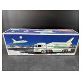 HESS TRACTOR TRAILER TRUCK WITH SPACE SHUTTLE AND