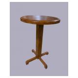 OAK ROUND PEDESTAL TABLE
