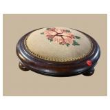 ANTIQUE WALNUT VICTORIAN NEEDLEPOINT FOOT STOOL