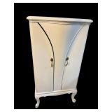 LAQUER PAINTED 2 DOOR CABINET