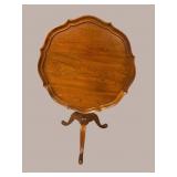 SOLID CHERRY TILT TOP LARGE PIE CRUST TABLE