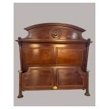 LINEAGE CHERRY QUEEN SIZE BED