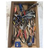 BOX LOT OF HAND TOOLS