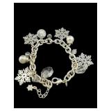 AVON SILVER SNOWFLAKE CHRISTMAS CHARM BRACELET