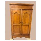 ALL PEGGED ANTIQUE 2 DOOR CUPBOARD