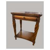 TOMMY BAHAMA STYLE 1 DRAWER STAND