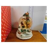 MUSICAL SNOW GLOBE