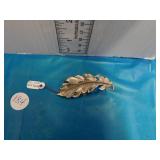 DAUPLAISE DRESS CLIP