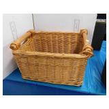 WICKER BASKET