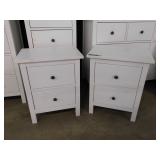 2 NIGHT STANDS WITH 2 DRAWERS   21 X 15 X 26'