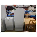 INSIGNIA UPRIGHT FREEZER  21.25 X 22 X 56'