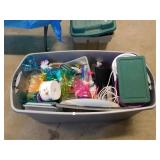 TOTE - MISCELLANEOUS PLASTIC CUPS, PLASTIC STORAGE