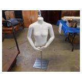 TABLE TOP MANEQUIN