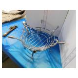 WIRE CASSEROLE SERVER