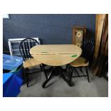 ROUND DROP LEAF TABLE 39 X 22 X 30,
