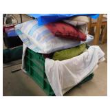 LOT - PILLOWS, BLANKETS