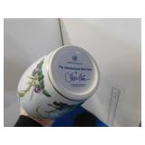 FRANKLIN PORCELAIN VASE 'MEADOWLAND BIRD VASE'