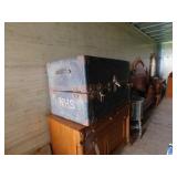 VINTAGE TRUNK  42 X 23 X 24