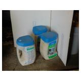 3 CONTAINERS ICE MELT