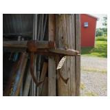 2 HAY HOOKS