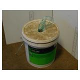 PAIL LOT STRING - QUANTITY UNKNOWN