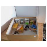 LOT DOLL HOUSE FURNITURE