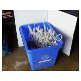 TOTE - WINDOW SNOWFLAKE DECORATIONS