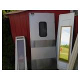 2 SWING DOORS    35 X 6' 10.5'