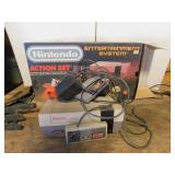 NINTENDO CONSOLE & CONTROLLER