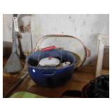 LOT ENAMELWARE - KETTLE, POT, PAN