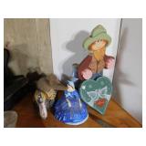 LOT - CARVINGS AND FOLK ART PIECES