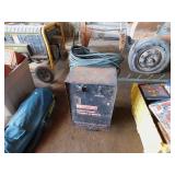MOTOMASTER BATTERY CHARGER