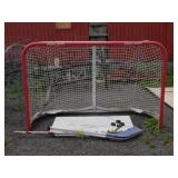 HOCKEY NET, STICKS & PUCKS