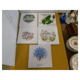 5 DECORATIVE CERAMIC WALL PLAQUES