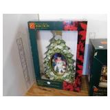 HOLIDAY COLLECTION - BATTERY OPERATED POLYRESIN