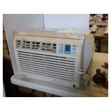 AIR CONDITIONER WINDOW - PREMIERE