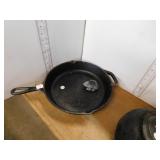 CAST FRYING PAN