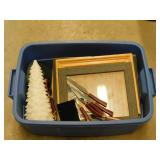 TOTE - ICE BUCKET, STEAK KNIVES & FORKS, PICTURE