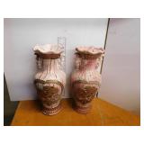 2 VASES
