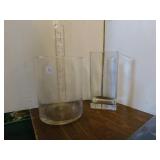 2 VASES