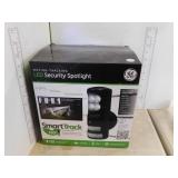 MOTION TRACKING LED SECURITY SPOTLIGHT